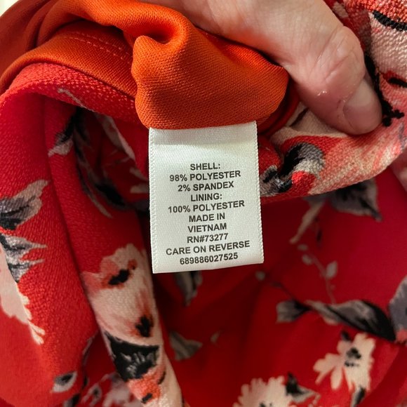 🔥 Elle | Red Floral Halter Tie-Neck Ruffled Open-Back Swing Dress Medium - Picture 3 of 4